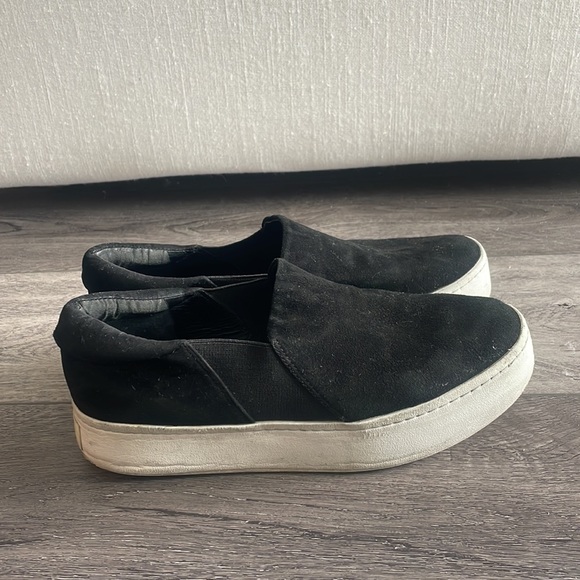 Warren Slip-On Platform Sneaker - Picture 4 of 5